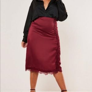Burgundy Lace Trim Midiskirt